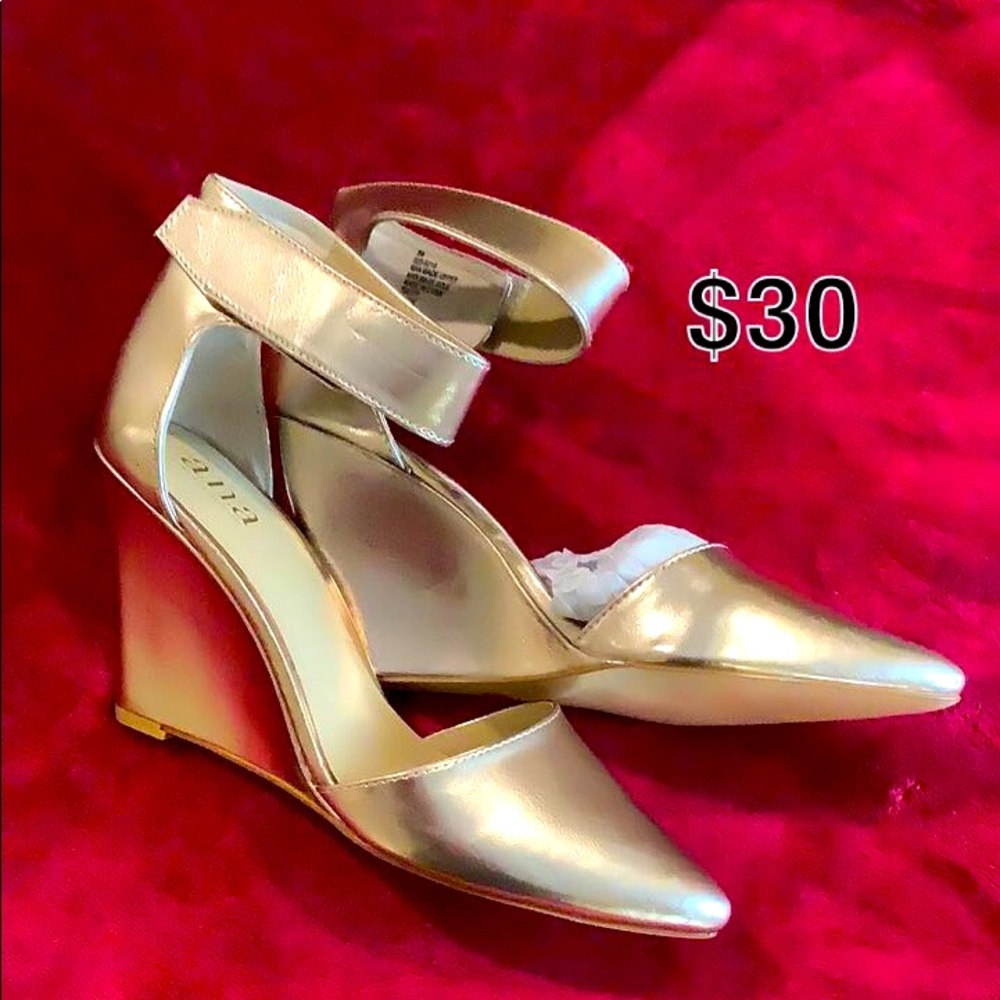 A.N.A. New approach size 8 women’s dress wedge
